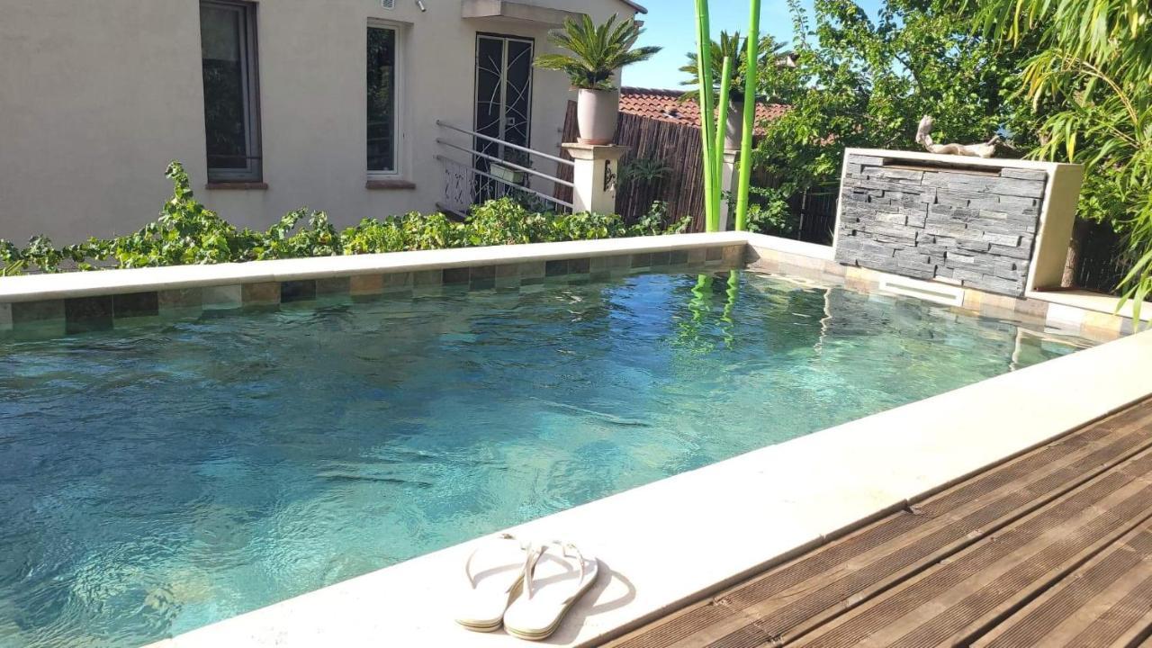 Logement De Charme Avec Piscine Et Jacuzzi Carnoules  Kültér fotó
